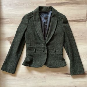 Gorgeous Banana Republic blazer, perfect for fall and winter